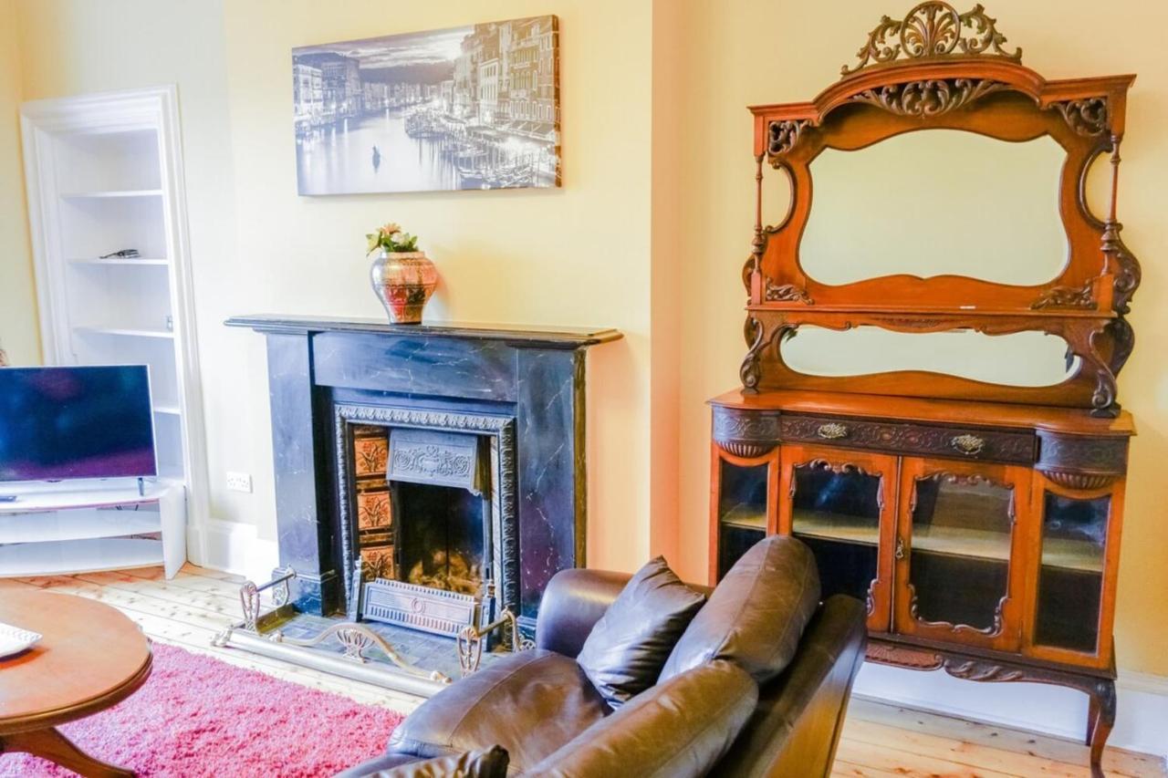 אדינבורו Newly Furnished 2 Bedroom Apartment On Leith Walk מראה חיצוני תמונה